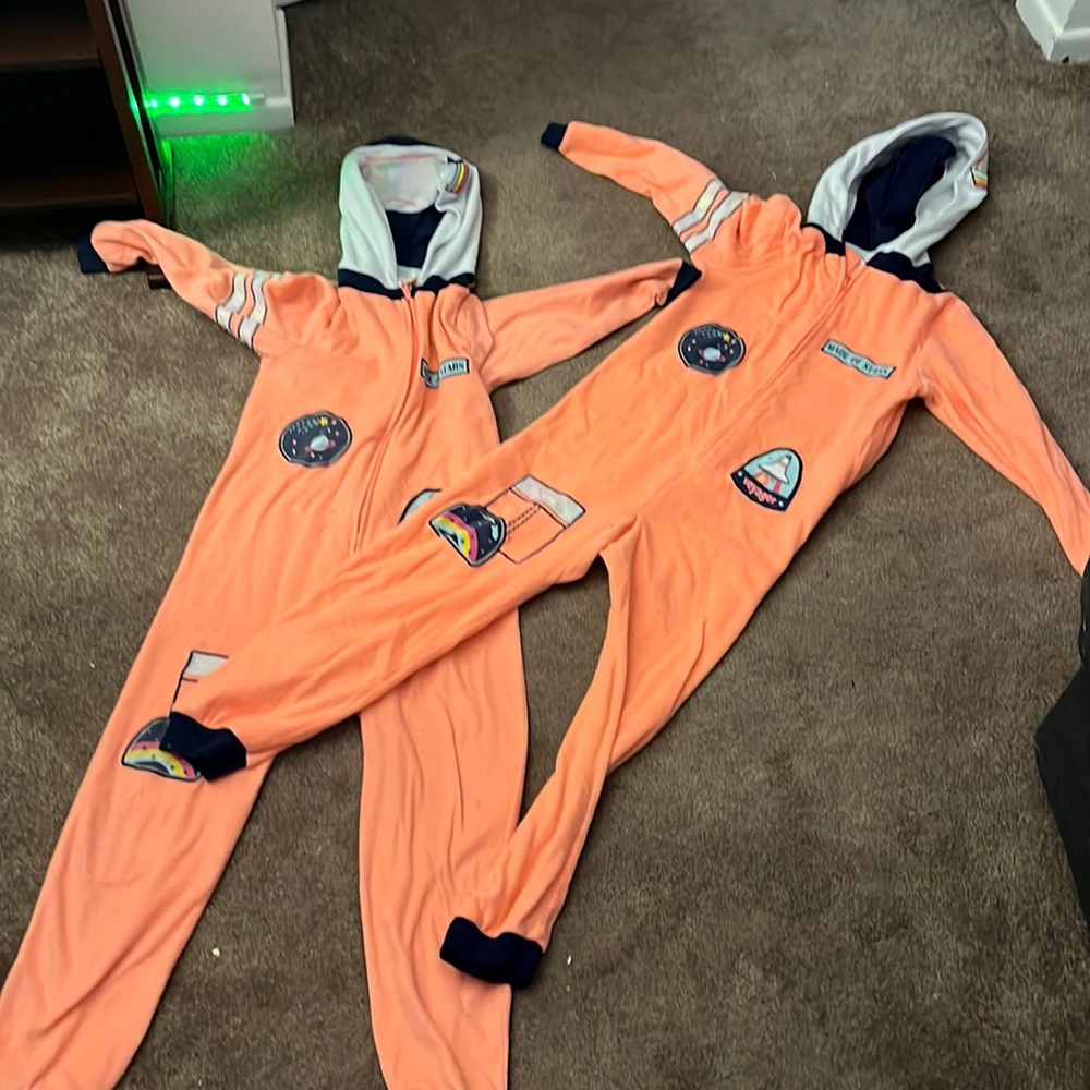 Two cat and jack  space pajamas